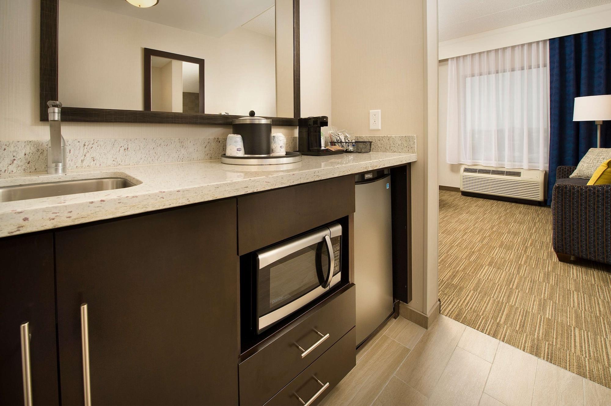 Hampton Inn & Suites Baltimore/Woodlawn מראה חיצוני תמונה