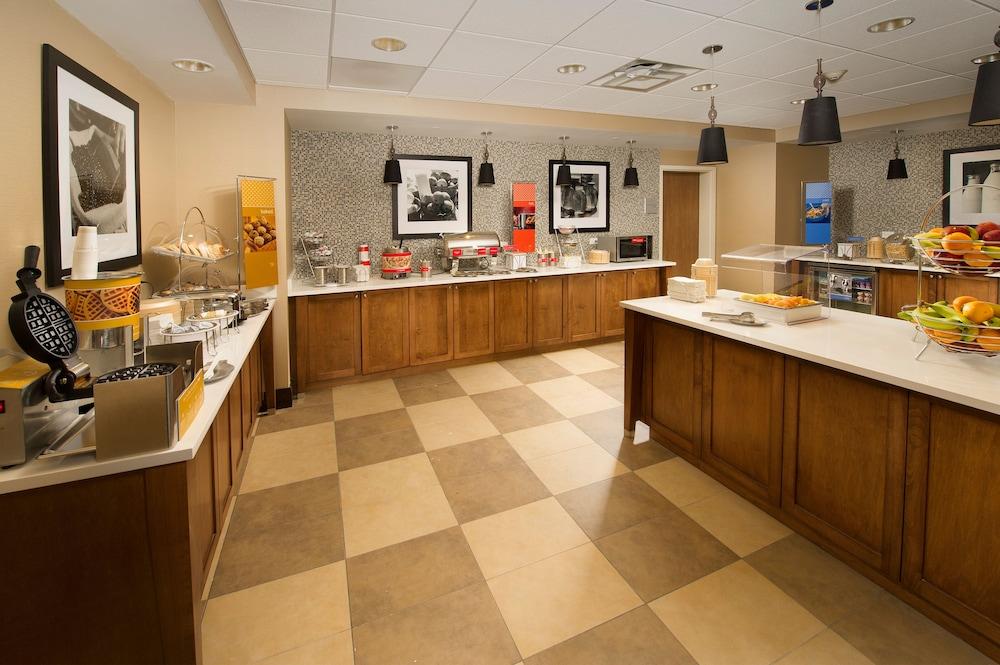 Hampton Inn & Suites Baltimore/Woodlawn מראה חיצוני תמונה