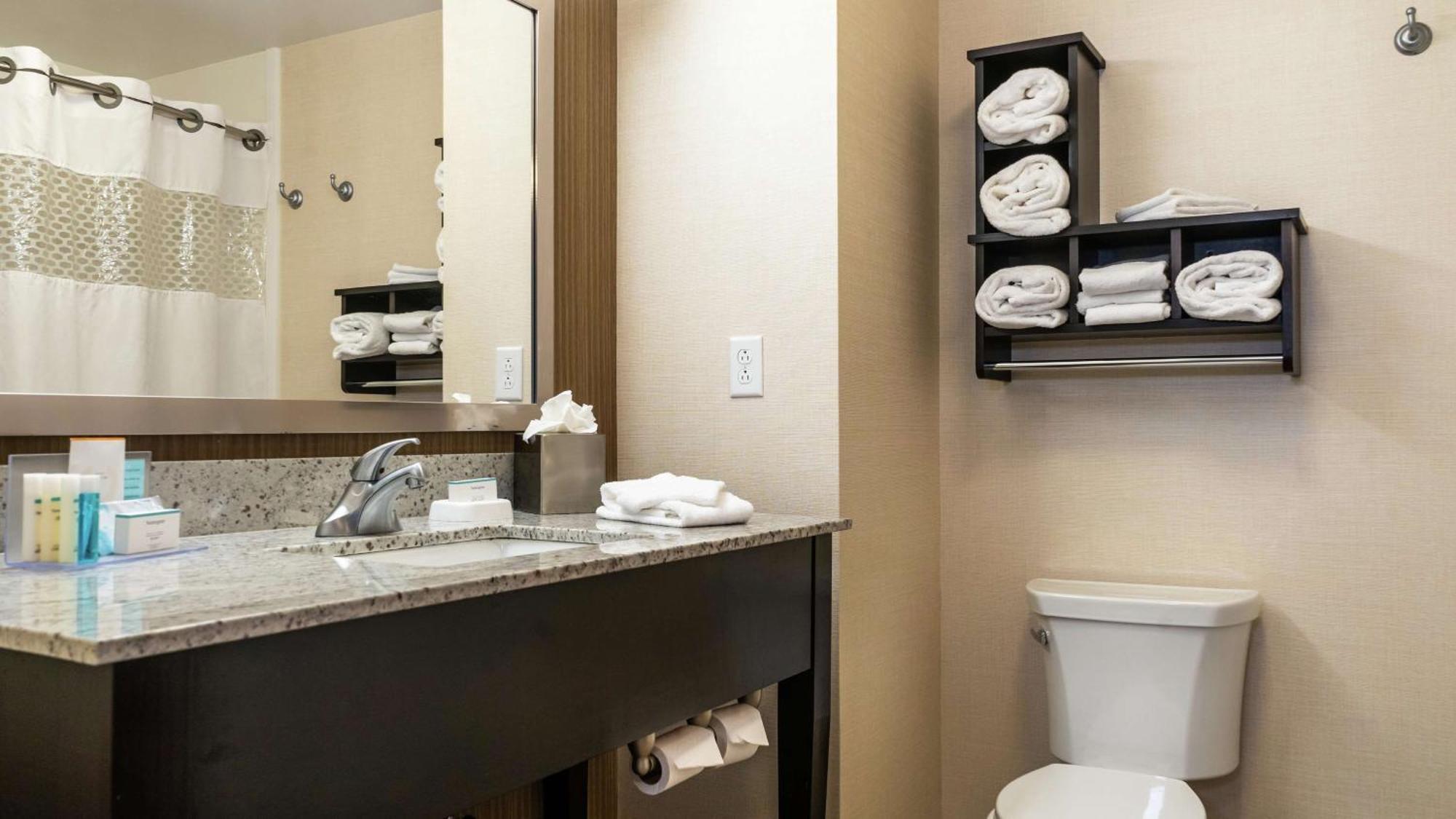 Hampton Inn & Suites Baltimore/Woodlawn מראה חיצוני תמונה