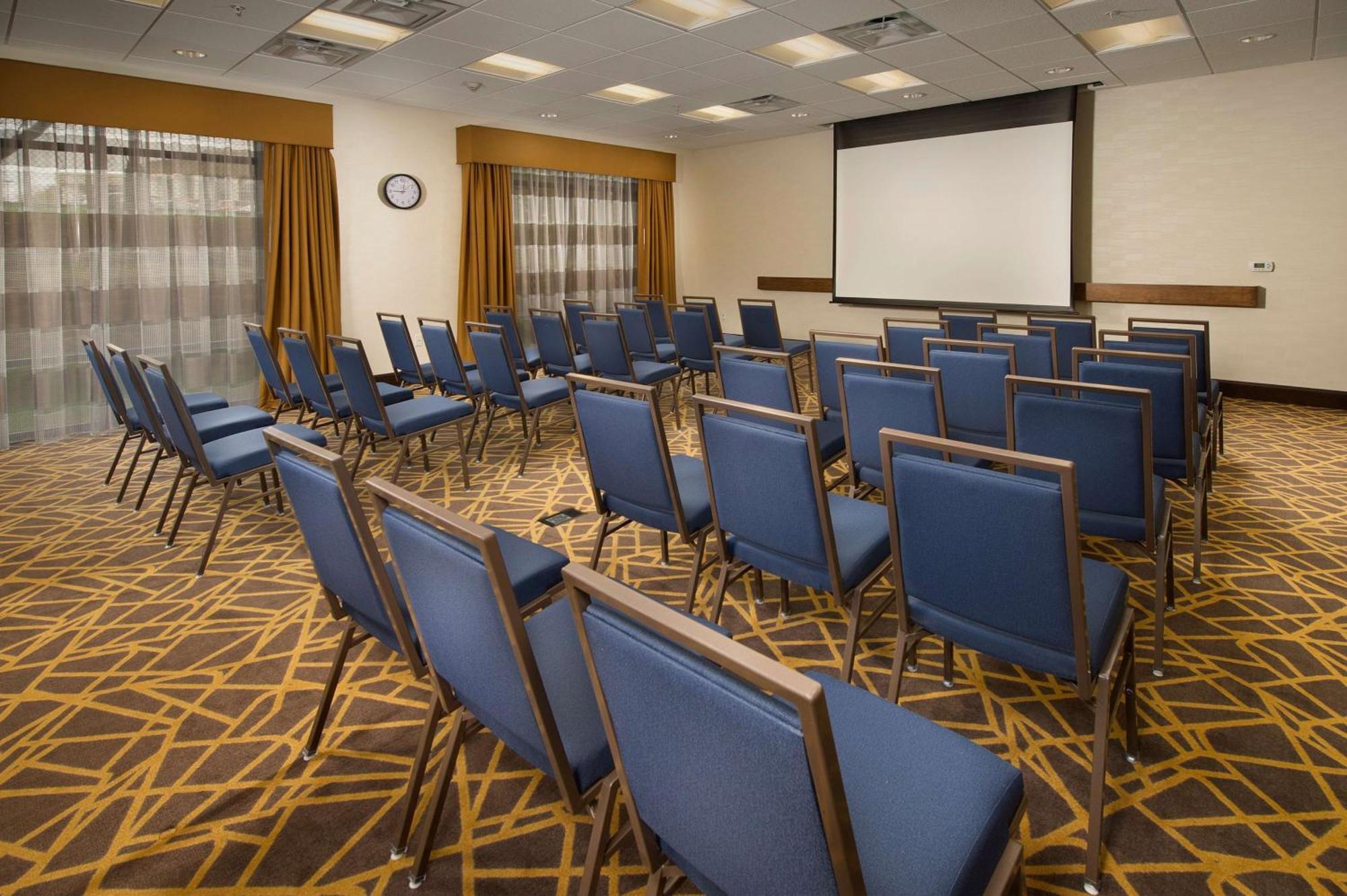 Hampton Inn & Suites Baltimore/Woodlawn מראה חיצוני תמונה