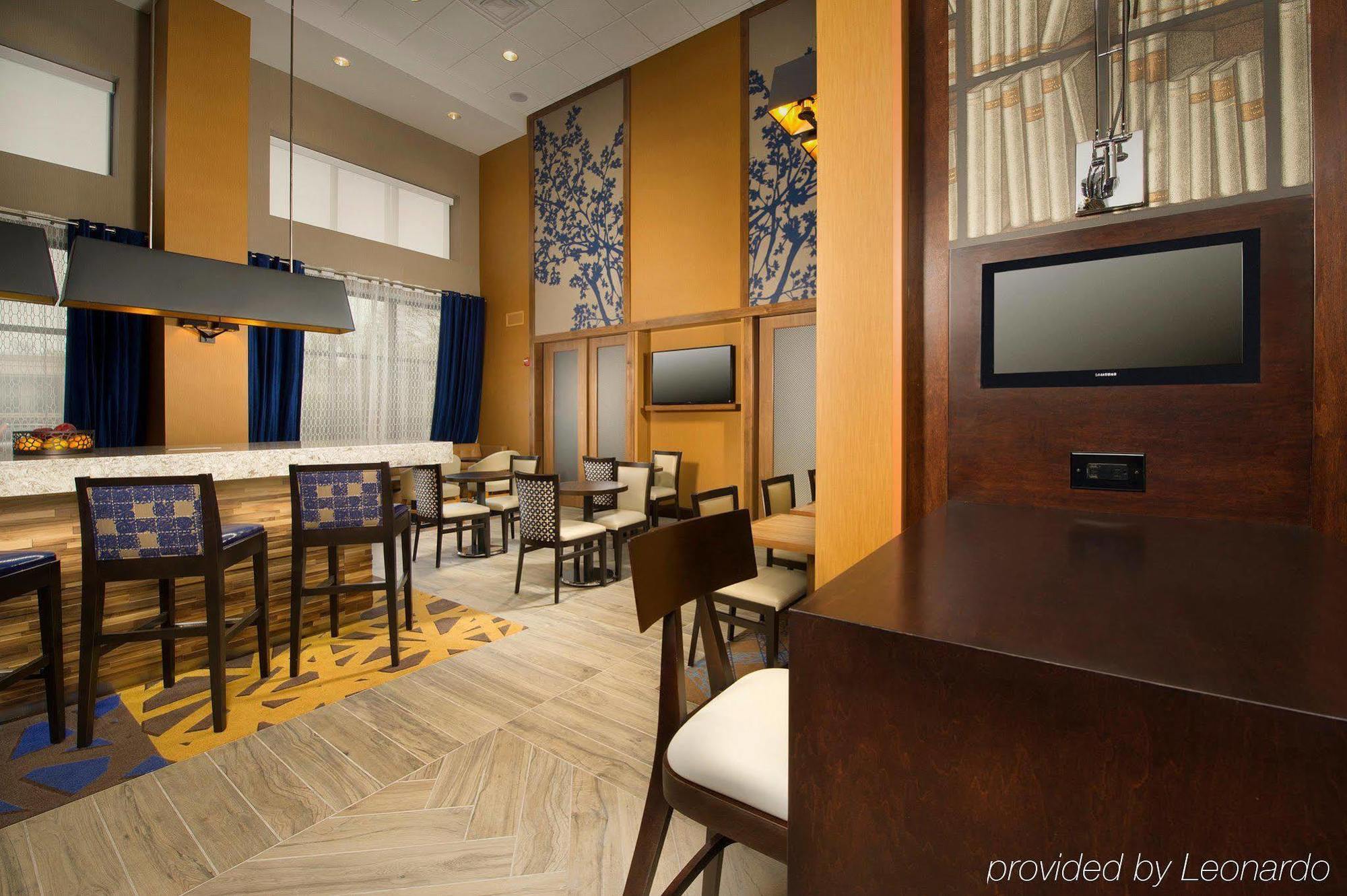 Hampton Inn & Suites Baltimore/Woodlawn מראה חיצוני תמונה