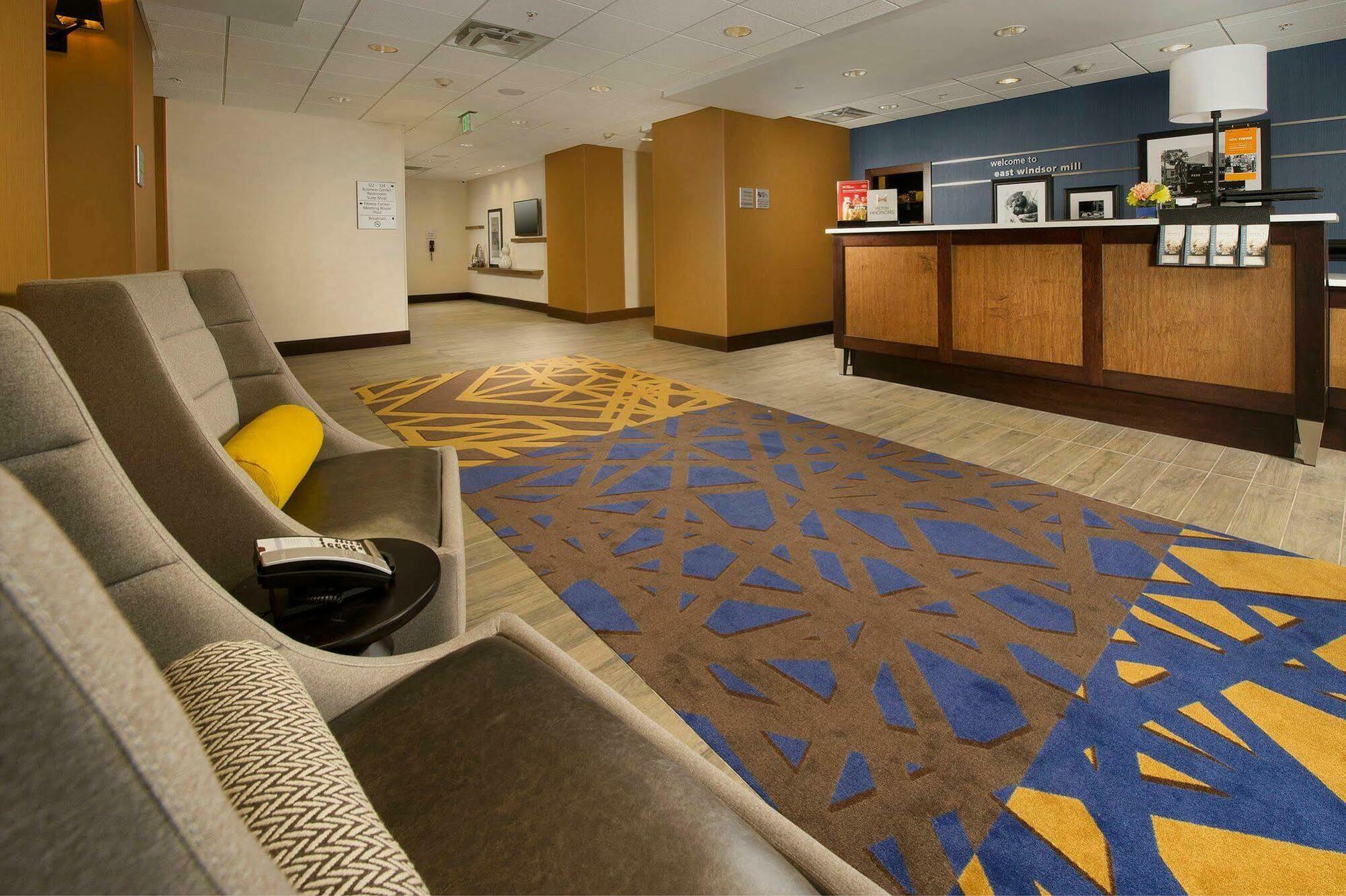 Hampton Inn & Suites Baltimore/Woodlawn מראה חיצוני תמונה